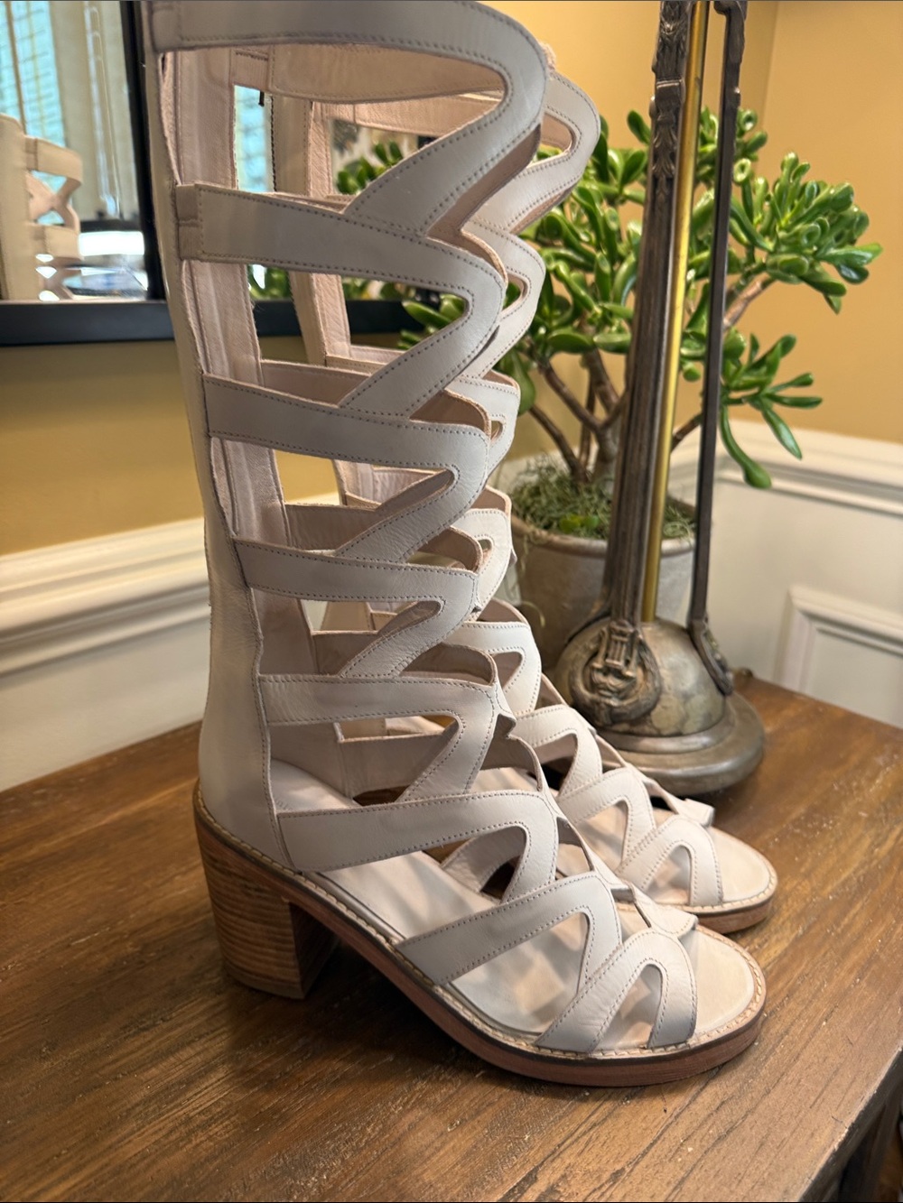 Vintage Foundry Co. Loni Heel Sandal
